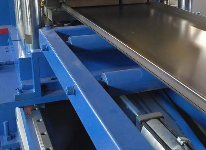 Warehouse Shelving and Supermarket Shelving